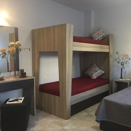 Litsa Haus Estate Residences & Suites - Adults Only & Kids 8 Plus- อัสโปรวาลตา ภายนอก รูปภาพ