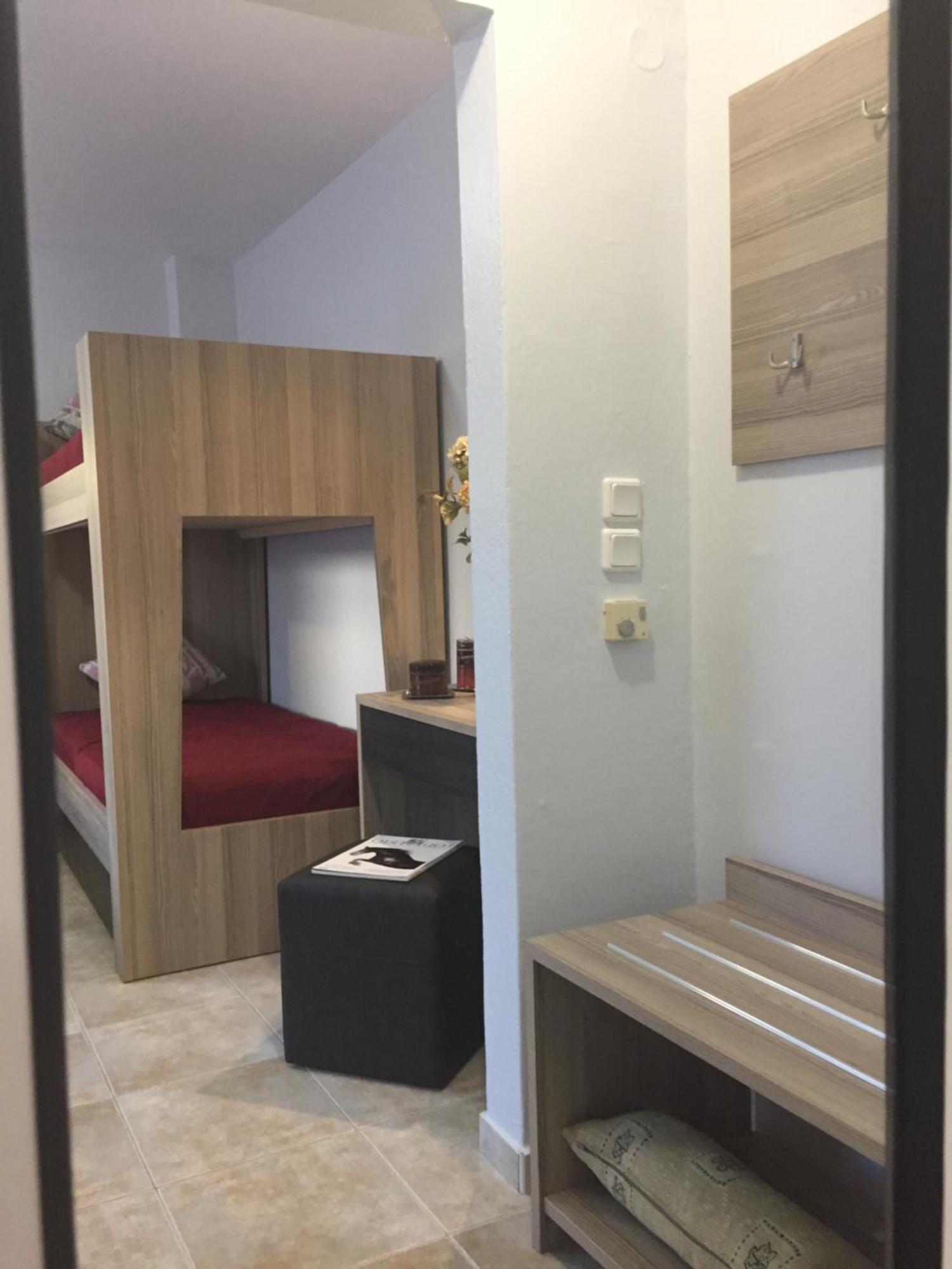 Litsa Haus Estate Residences & Suites - Adults Only & Kids 8 Plus- อัสโปรวาลตา ภายนอก รูปภาพ