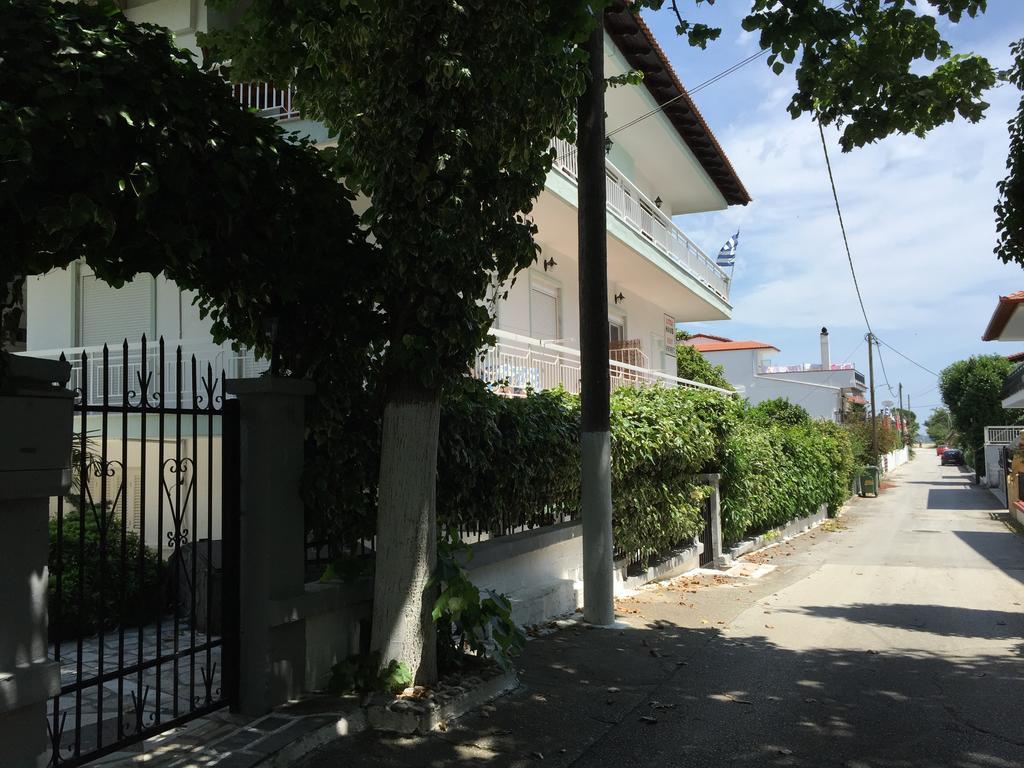 Litsa Haus Estate Residences & Suites - Adults Only & Kids 8 Plus- อัสโปรวาลตา ภายนอก รูปภาพ
